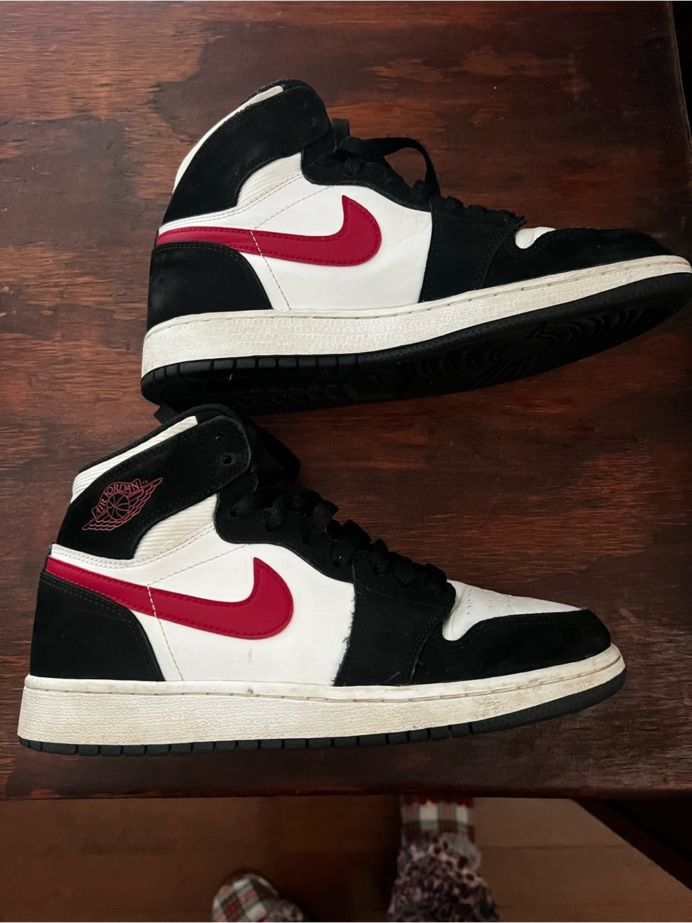 Nike Air Jordan 1 Mid GS Black White Gym Red Youth 4.5Y - Picture 6 of 10